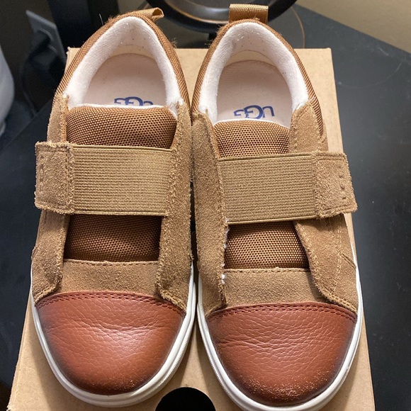 Boys UGG sneakers size 12-worn twice! - Picture 2 of 5